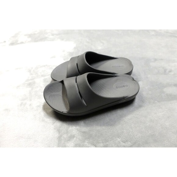 Oofos Sandals Women's 8 Ooahh Grey Slide Recovery Sport Pool Beach Slip On Shoes - Picture 1 of 6